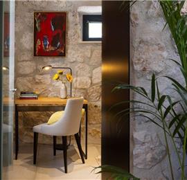 4 Bedroom Villa with Pool and Sea Views in Orašac, near Dubrovnik, Sleeps 8